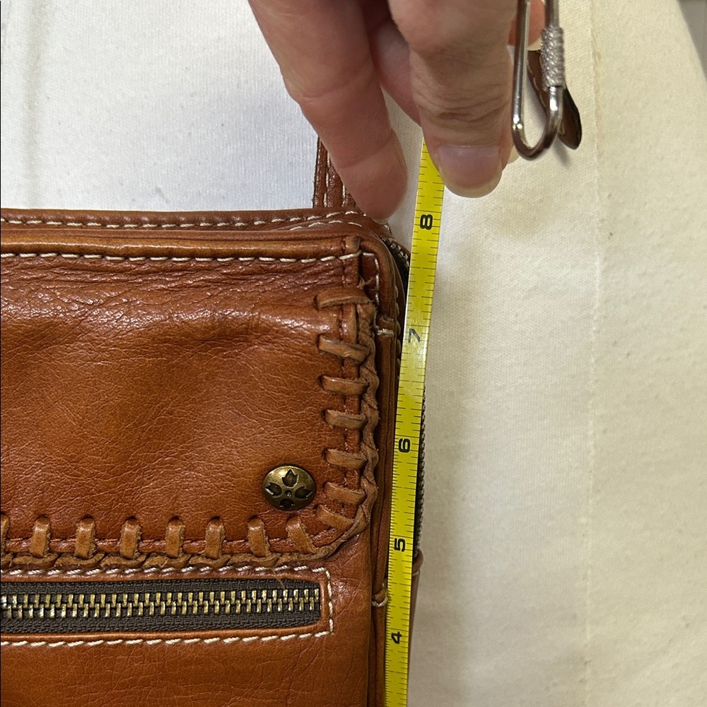 Patricia Nash Cognac Brown Handstitched Leather Crossbody Phone/wallet bag - Picture 11 of 13